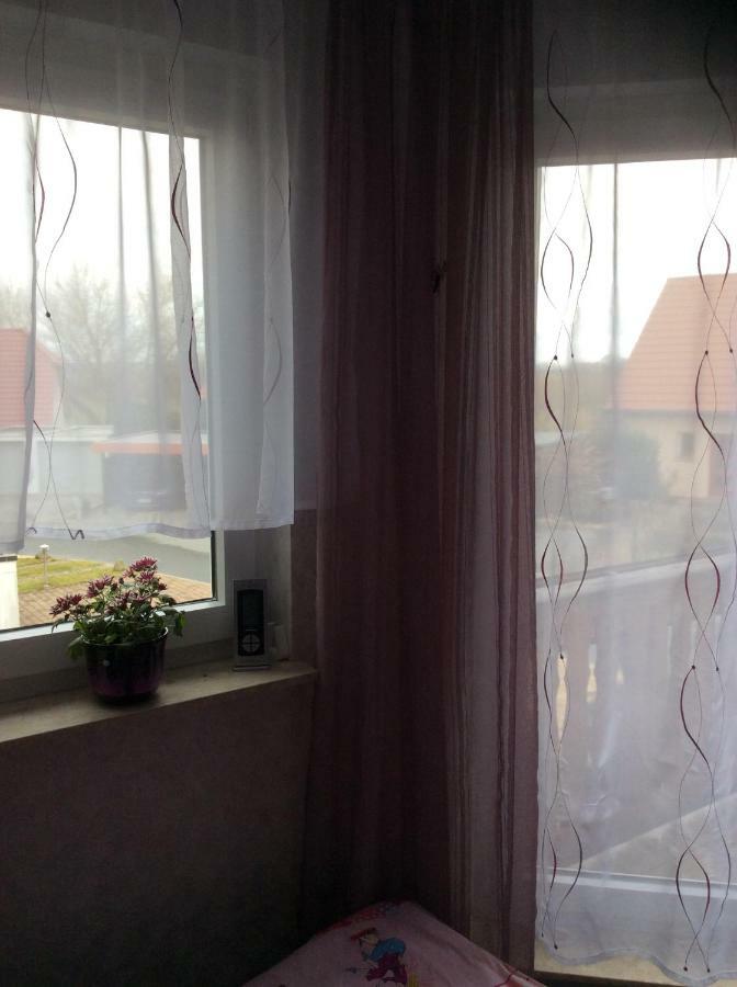 Zimmervermietung Im Eigenheim Göda Exterior foto